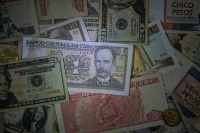 Unificación monetaria y cambiaria: El trabajo en su lugar
