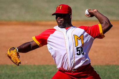 Out 27: Yera y Stayler festejan sus 100