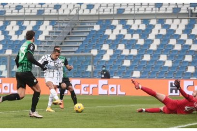 El Inter revive con un 3-0 al Sassuolo