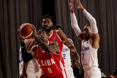A ritmo de bachata, Dominicana despachó a Cuba en baloncesto