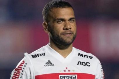 Alves piensa que el Barça perdió su identidad