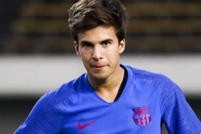 Riqui Puig con pie y medio en el Betis