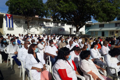 La Medicina que defiende a la Revolución (+ Fotos)
