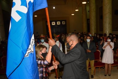 Tribunal Supremo Popular recibe bandera Proeza Laboral