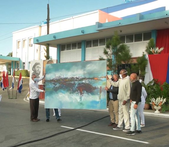Un grupo de artistas de la plástica unieron sus pinceles para la creación de esta obra que fue donada al hospital León Cuervo Rubio. Foto: Pedro Paredes Hernández