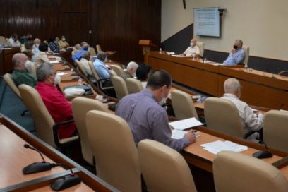 Cuba adopta nuevas medidas para contener incremento de casos de COVID-19