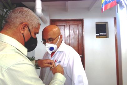 El doctor Millán, todos los días frente al enemigo