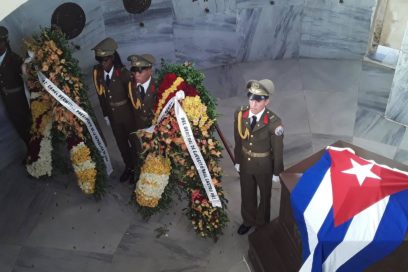 Recuerdan en Santiago de Cuba aniversario del desembarco del Granma y Día de las FAR (+ Fotos)
