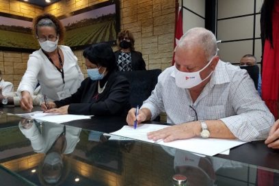 Firma Universidad de La Habana convenios de colaboración con grupos empresariales de la agricultura