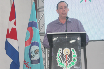 Seguir trabajando sin renunciar jamás al honor que se ha vivido
