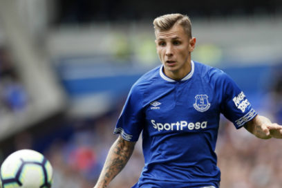 El Everton quiere amarrar a Digne