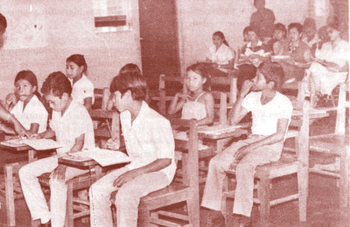 Una de las aulas que crearon en Nicaragua los maestros cubanos. Foto: Cortesía de la periodista Magali García Moré