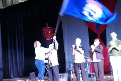 Otorgan Bandera Proeza Laboral a Universidad Central