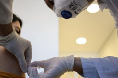 Analizan seguridad y efectividad de candidatos vacunales cubanos