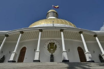 Asiste delegación parlamentaria cubana a instalación de la Asamblea Nacional de Venezuela