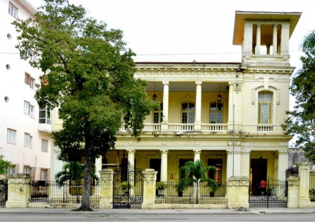 La Casa del Alba Cultural de La Habana está situada en una céntrica avenida de la capital cubana.