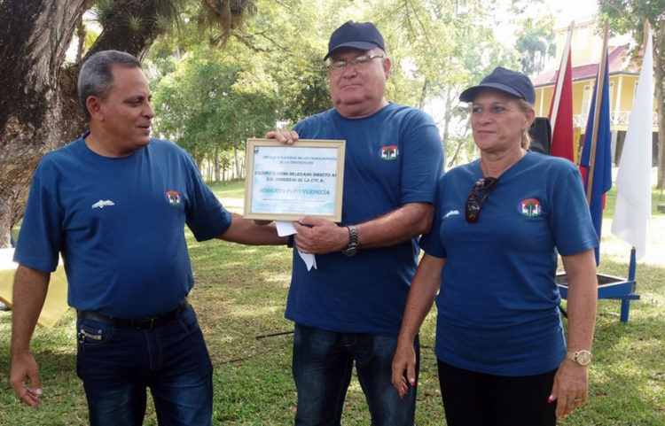 El colectivo de la Empresa de Servicios Ingenieros - Dirección Integrada de Proyectos - Trasvases (ESI-DIP-Trasvases) se ha hecho acreedor de múltiples reconocimientos por sus favorables resultados integrales. Foto: Radio Angulo.