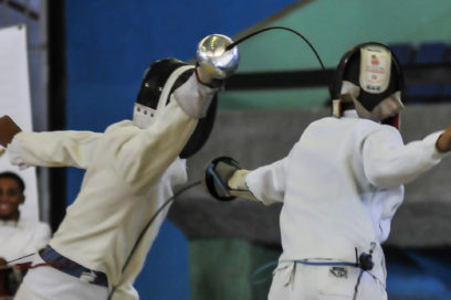 Esgrima cubana sigue en la pista de entrenamiento
