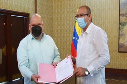 Nominan en Venezuela a contingente médico cubano al Premio Nobel