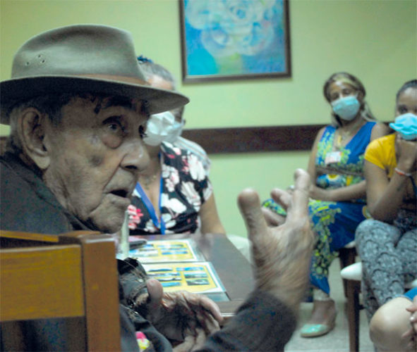 “Éramos muy jóvenes y no creíamos ni en la lluvia pertinaz ni en el frío cuando partimos desde La Habana hacia la antigua provincia de Las Villas”, recordó Hugo González Aguilera. Foto: Agustín Borrego Torres