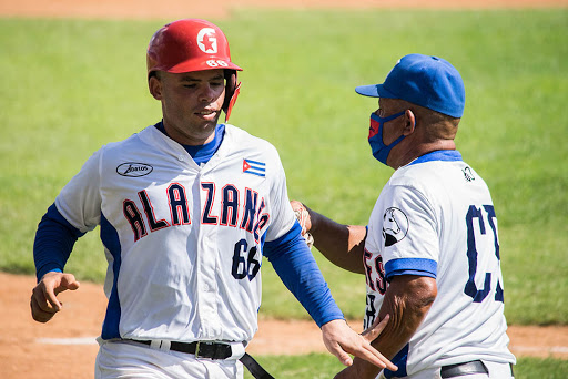 Iván Prieto, un puntal ofensivo para Granma en estos play off. Foto: Radio Bayamo