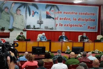 Chequea Díaz-Canel temas de interés en Villa Clara