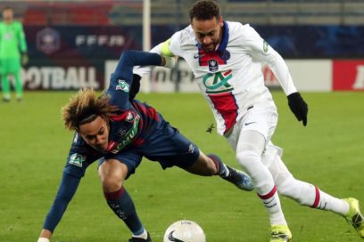 Neymar se retira lesionado a días del partido de Champions ante el Barça.