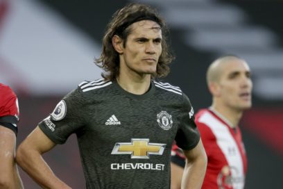 El Manchester United comienza el proceso para renovar a Cavani.