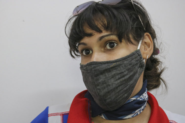 Madelaine Muñoa, diseñadora en la Empresa Deportiva Batos. Foto: Heriberto González Brito