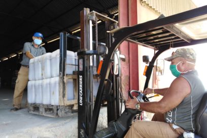 Reanuda operaciones mayor fábrica de Fitomas en Cuba