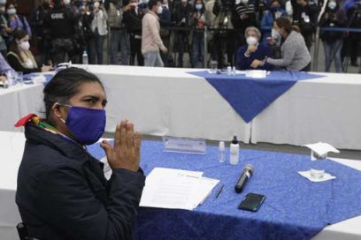 Elecciones en Ecuador aun sin resultados finales
