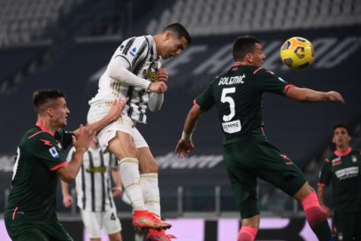 Doblete de Cristiano y la Juve derrota 3-0 al Crotone.