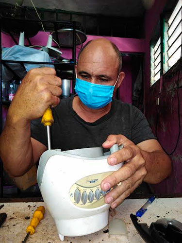 Rodolfo Peña Quintana, el mecánico, innovador, sindicalista. Foto: José Luis Martínez Alejo
