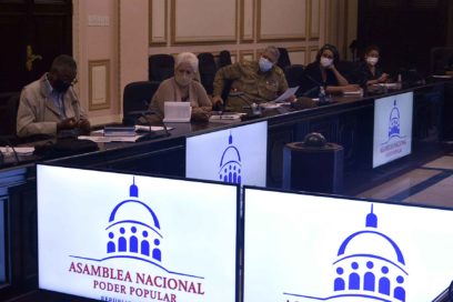 Encabezó Esteban Lazo reunión de Comisiones Permanentes de la Asamblea Nacional (+Fotos)
