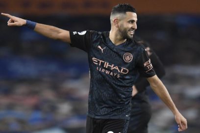 Aseguran que Zidane sigue de cerca a Riyad Mahrez.