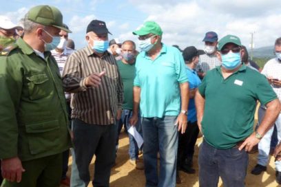 Viceprimer ministro chequeó producción de alimentos en Pinar del Río (+Video)