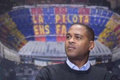 Kluivert dejará el mando de la cantera del Barça.