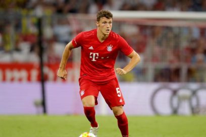 Pavard entrena luego de superar la Covid.