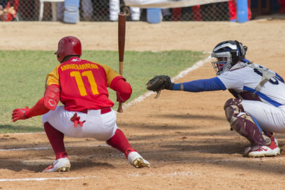 Final beisbolera, Granma da por segunda vez (6-5 en vivo)