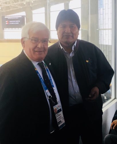 José Peláez junto a Evo Morales en la inauguración del velodrómo de Cochabamba. foto: COPACI