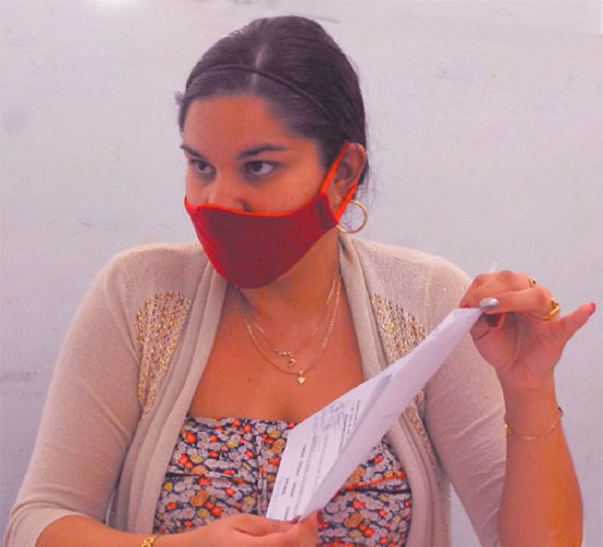 De los recursos laborales del municipio, 67 mil son trabajadores estatales y cerca de 23 mil integran el sector no estatal, según precisó Yakelin Alcázar, subdirectora de Empleo estatal en La Habana del Este. Foto: Agustín Borrego