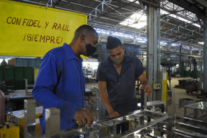 Metal Mecánica Varona: celebran aniversario con experiencia y juventud (+Fotos)