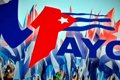 Engalanan en Cienfuegos centros laborales por el Primero de Mayo