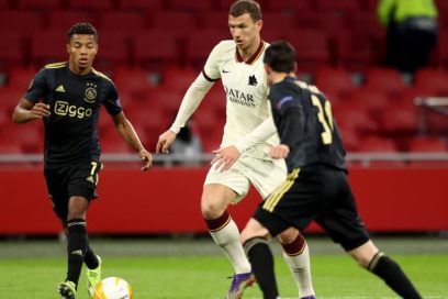 La Roma le remonta al Ajax en la Europa League.