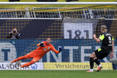 Doblete de Haaland en la victoria del Dortmund 4-1 sobre el Werder Bremen.