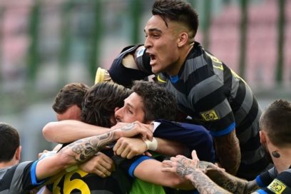 El Inter de Milán derrota al Hellas Verona 1-0 y sigue su camino al Scudetto.