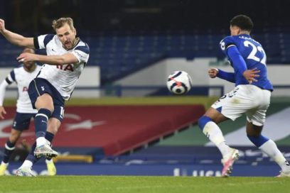 Tottenham y Everton empatan a dos en el partido de la jornada.- Dobletes de Harry Kane para los Spurs y Sigurosson para los de Ancelotti, sellaron la igualada de ambos equipos en partido correspondiente a la Premier League. Ahora el Tottenham marcha séptimo con 50 puntos y el Everton lo persigue a tan solo una unidad.
