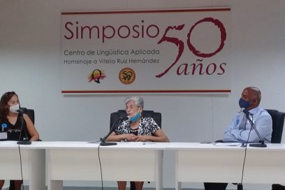 Continúan en Santiago de Cuba celebraciones por medio siglo de Lingüística Aplicada