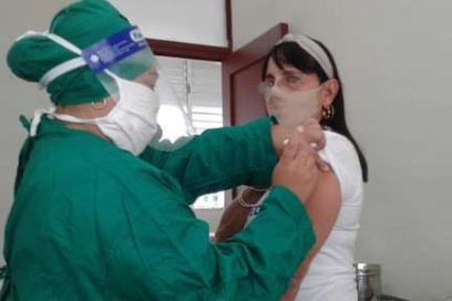 “Brazos que son fuertes murallas”