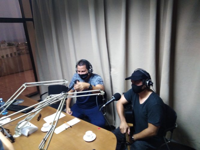 Live de martes con Buena Fe en Habana Radio. foto: LyM Social